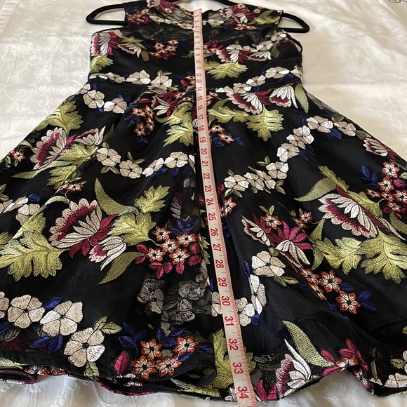 Tahari Petites Dress - Picture 5 of 8